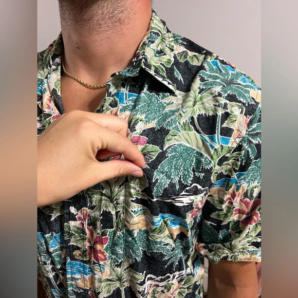 MENS aloha button up - Picture 9 of 16